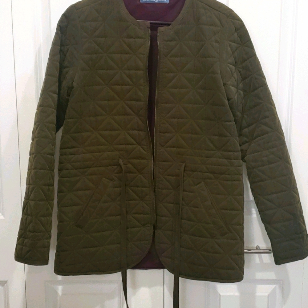 Signature weekends quilted jacket.